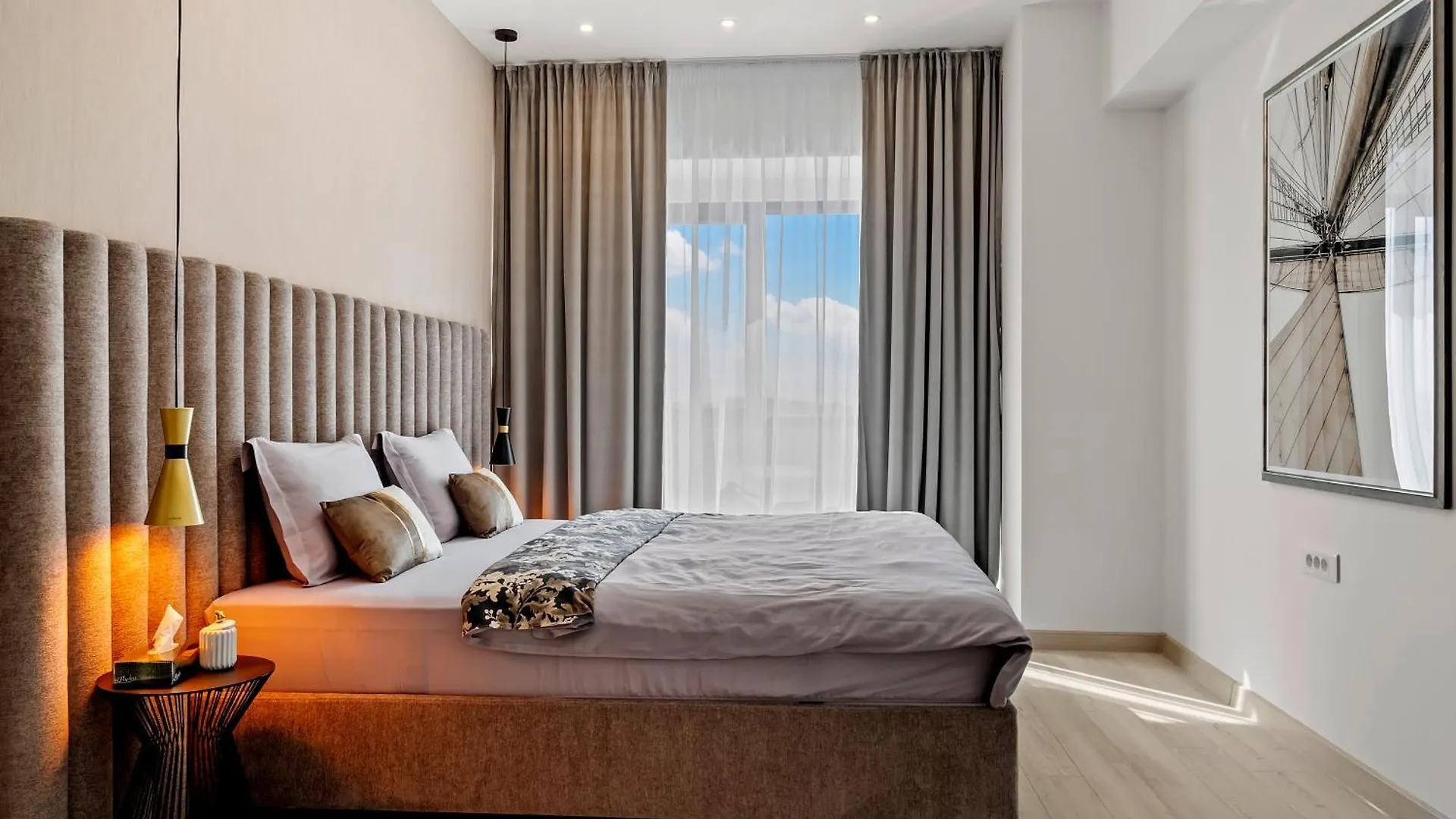 בוקרשט Rin Luxury Apartments Pool & Spa