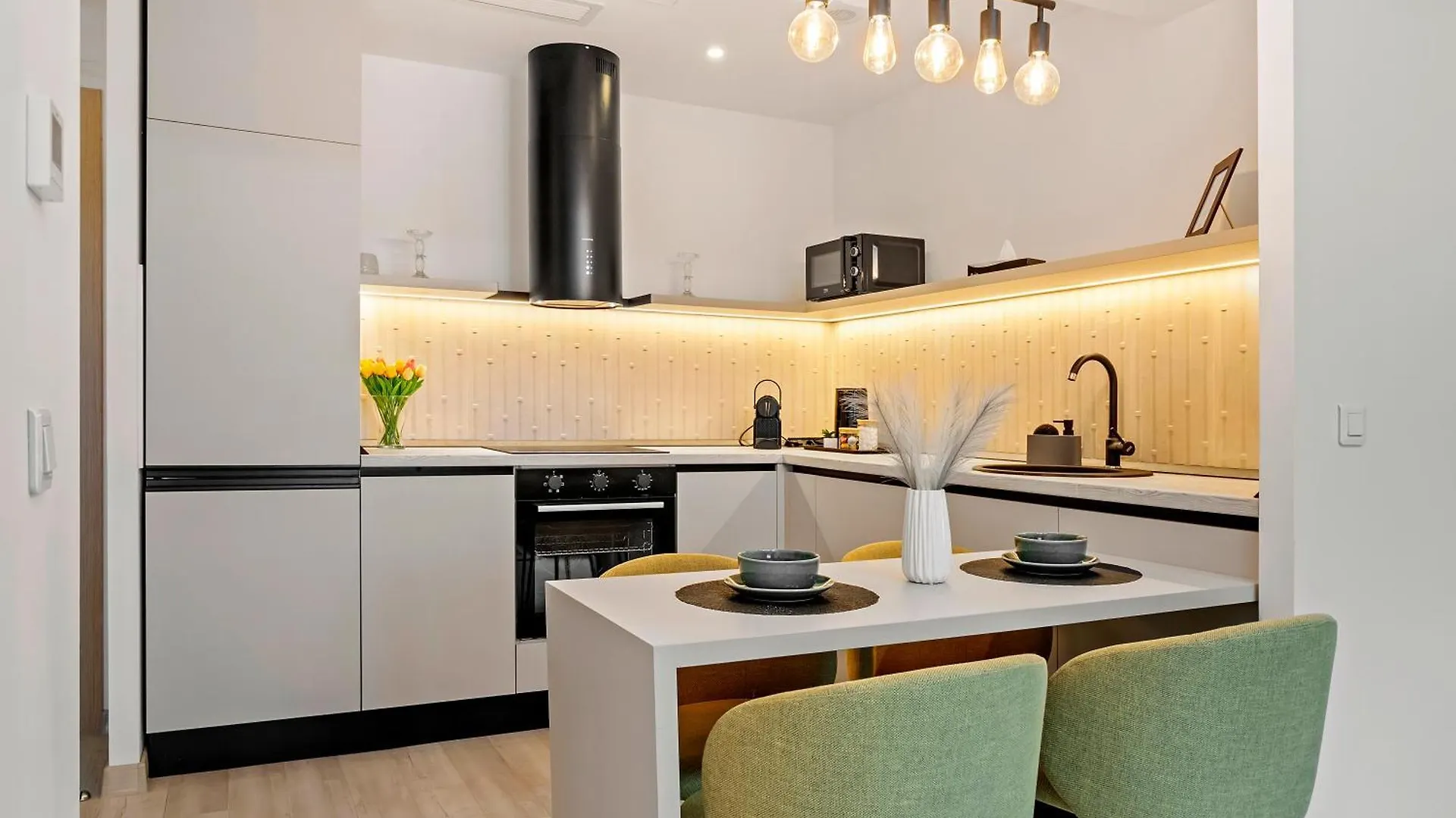 בוקרשט Rin Luxury Apartments Pool & Spa 0*,  רומניה