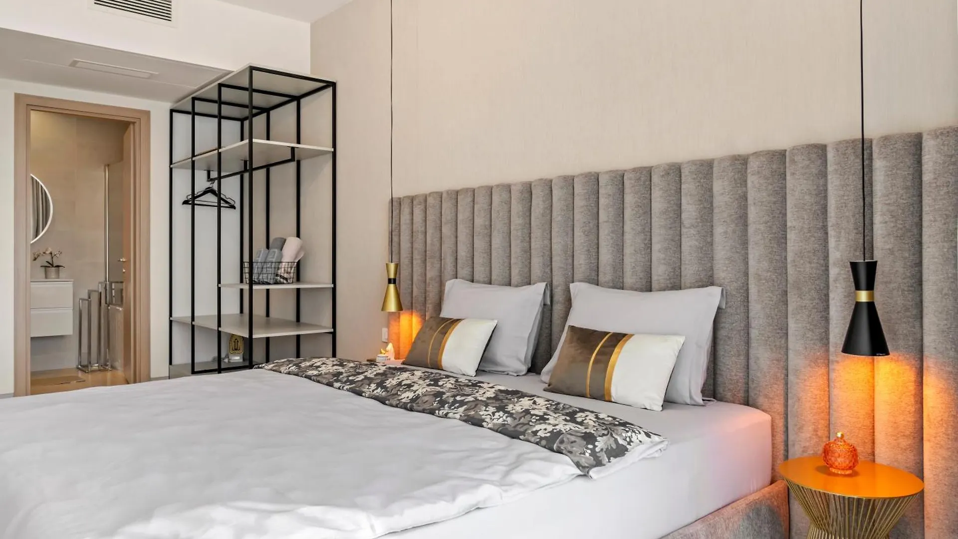 בוקרשט Rin Luxury Apartments Pool & Spa