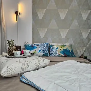  Apartament Kiwi Apart-hotel 1br Wi-fi Free - Close To Old Town - Cozy Location - Shorter Or Longer - R&m Boutique