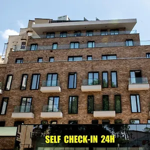 Cm111apparthotel בוקרשט