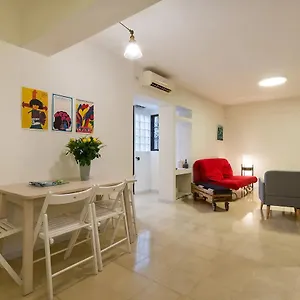 Cozy In The Carmel Center דירה חיפה