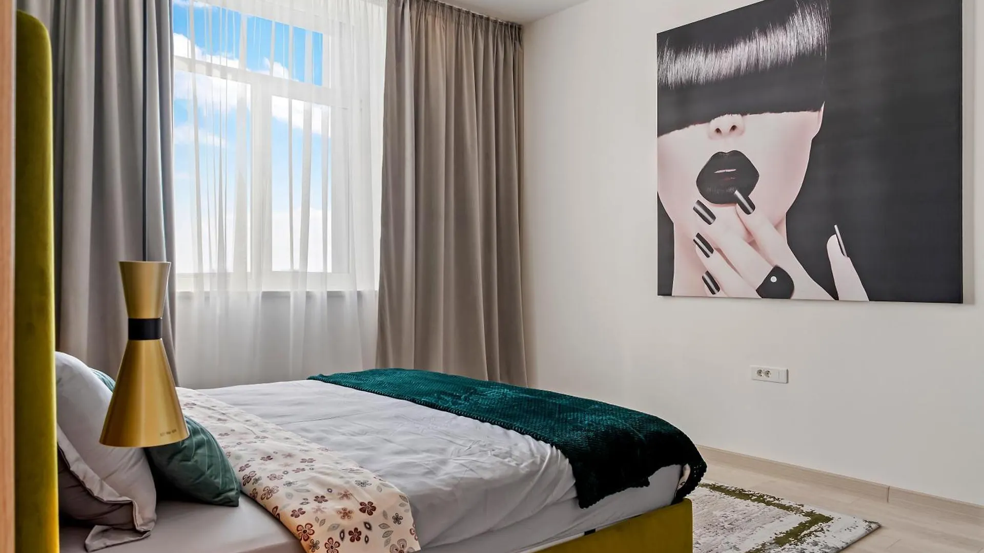 בוקרשט Rin Luxury Apartments Pool & Spa 0*,